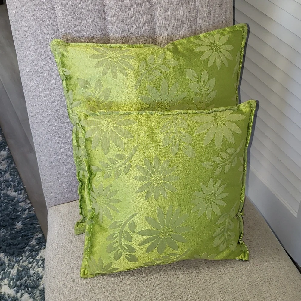 Pillows - Picture 2 of 5